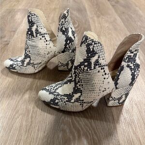 Steve Madden Rookie Snake Skin Ankle Boots
